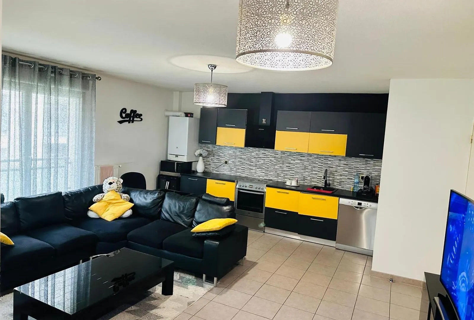 Apartment Appartement Grand Et Confortable Lyon France